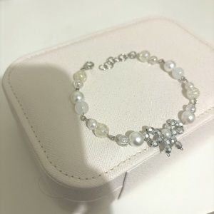 Handmade y2k bracelet with pearls and crystals